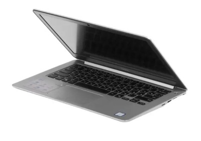 Ноутбук Dell Inspiron 5370 13.3/ i5-8250U/4Gb/256Gb/Radeon 530 Silver